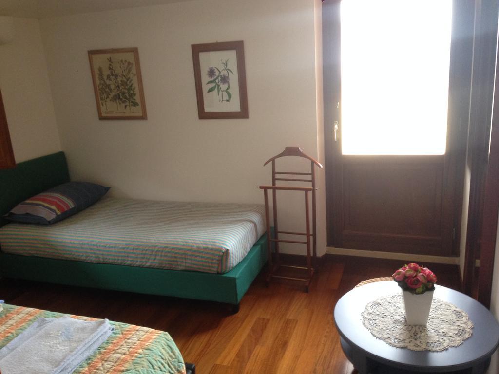 Madonna Della Rosa Apartment Chianciano Terme Room photo